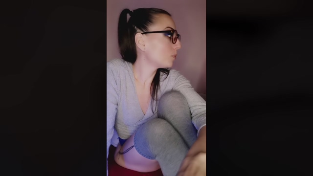 nessiehotfeet  02-03-2022